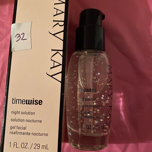 Mary Kay - Picture 3 of 10